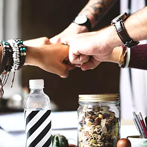 ɽ|xؙC(j)е޹˾조Ʒ|(zh)ġ